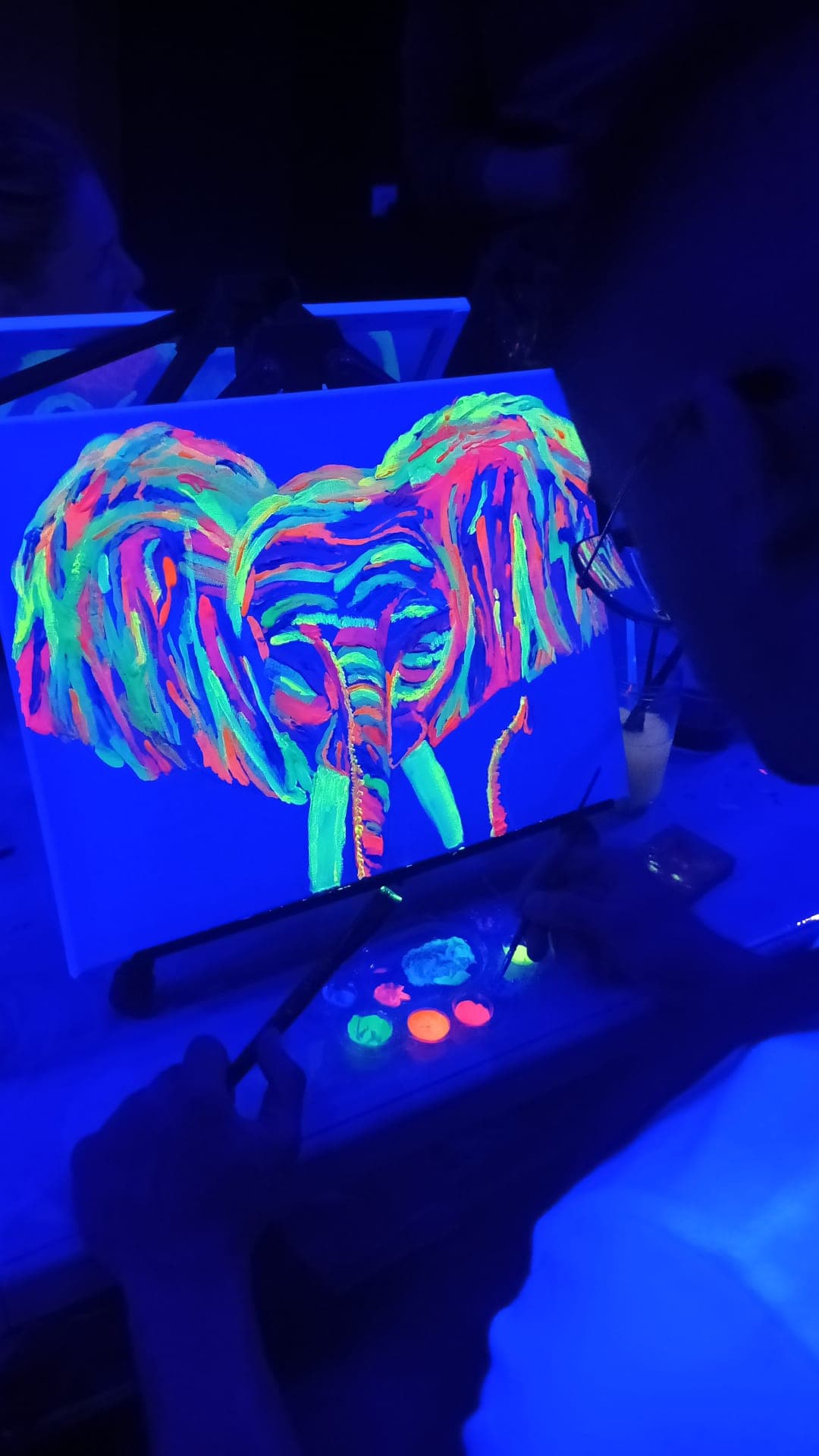 neon 21
