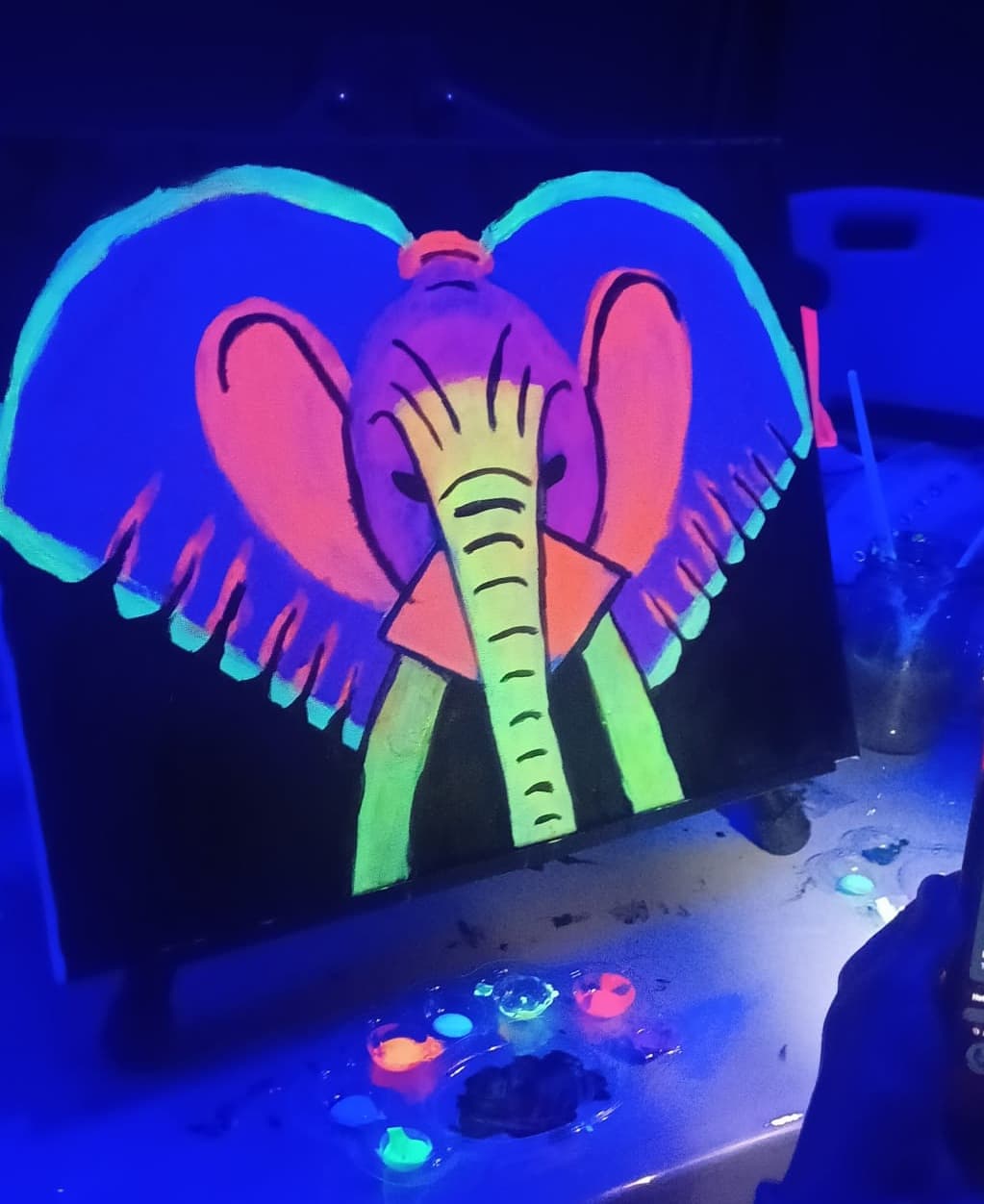 neon 23