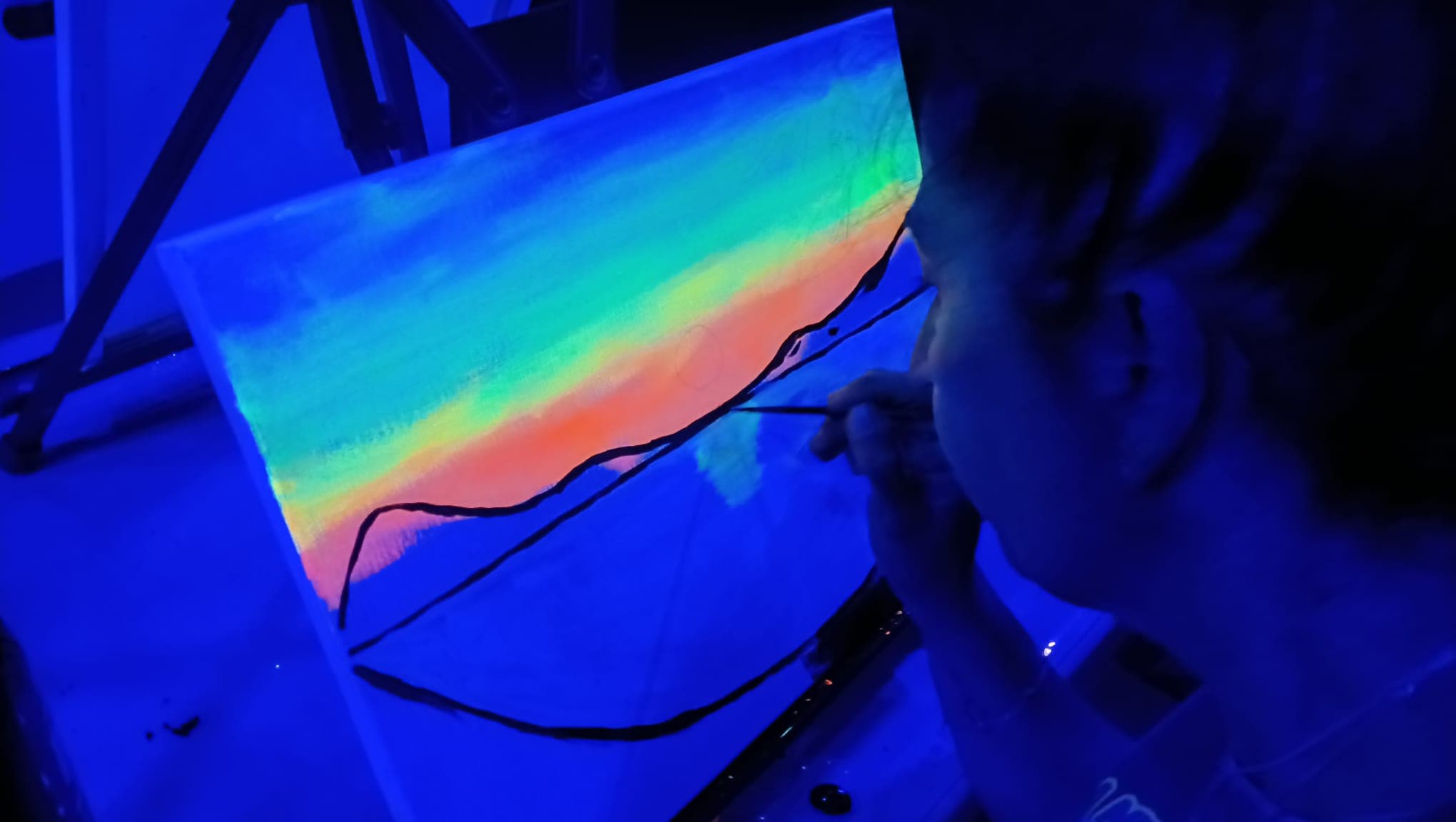 neon 25